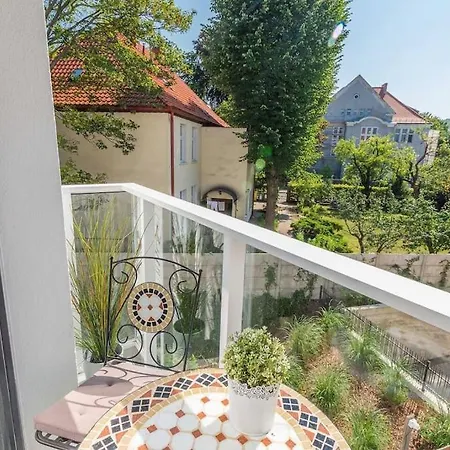 Close-urban Chic - Great Location - Kamienica Kollotaja